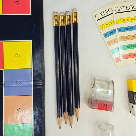 Pictionary First Edition Drawing Game 1985 Vintage Complete Original Pieces - Picture 4 of 16